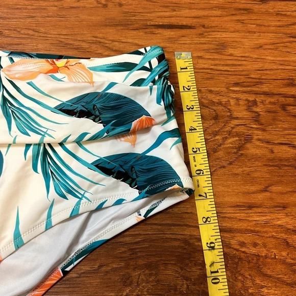 Cupshe High Waisted Floral Plus Size Bikini Bottom 4X - Picture 6 of 9